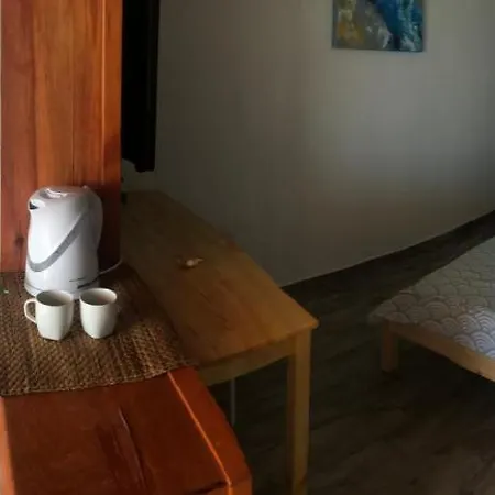 Bed & Breakfast Vertigo